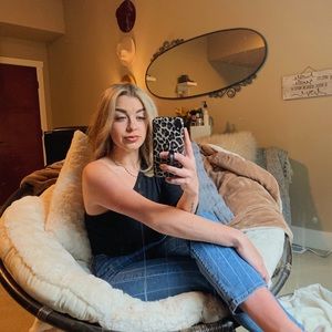 Meet your Posher, Kaitlin